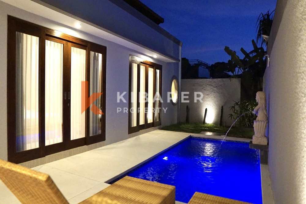 Modern and Minimalist Two Bedroom Open Living Villa in Padonan