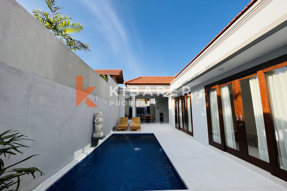 Modern and Minimalist Two Bedroom Open Living Villa in Padonan