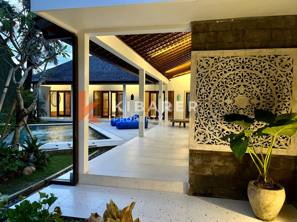 Superbe villa de quatre chambres nichée à Canggu