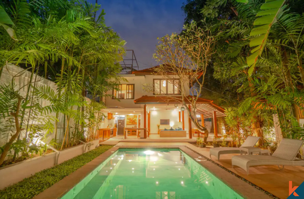 Beautiful mix traditional modern villa with long lease