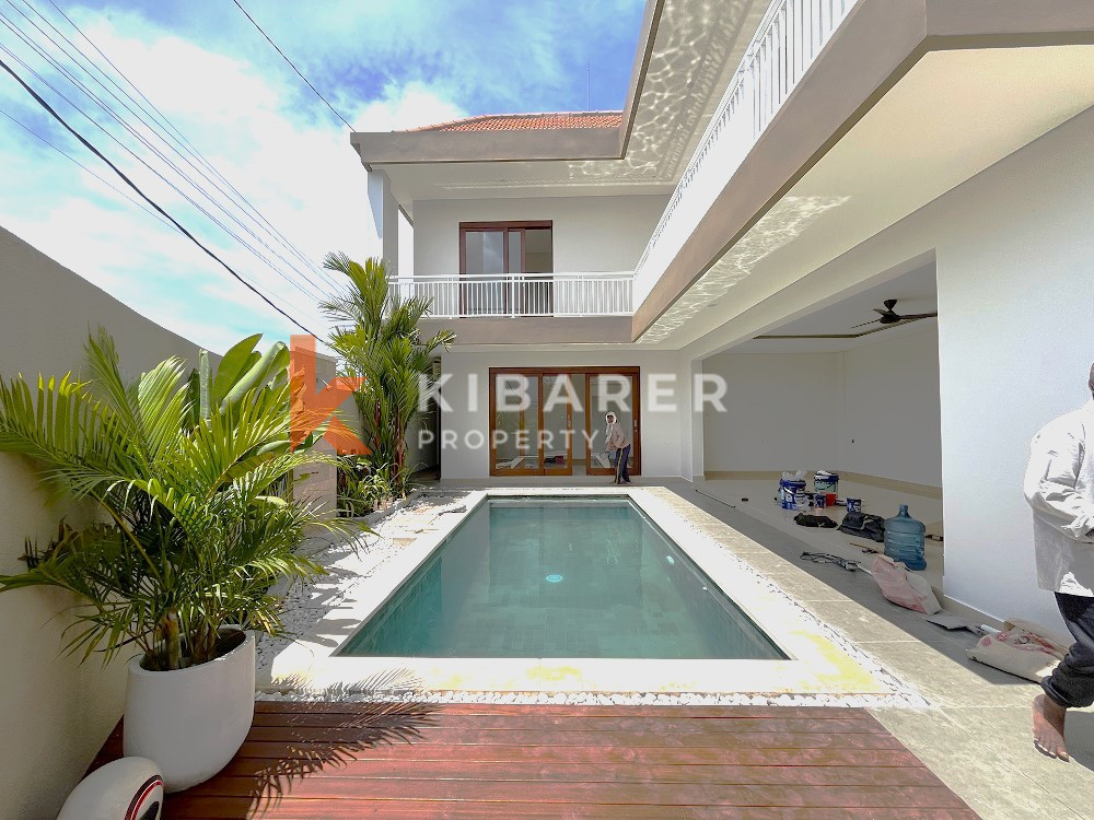 Brand New Unfurnished Three Bedrooms Open Living Villa Situated In Padonan(Min 2 years rental)
