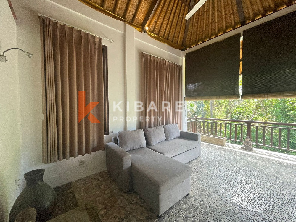Homey Four Bedroom Villa located in quiet Cepaka area