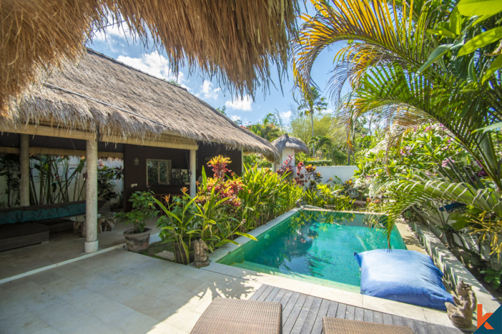 Traditional two bedroom villa with tropical touch