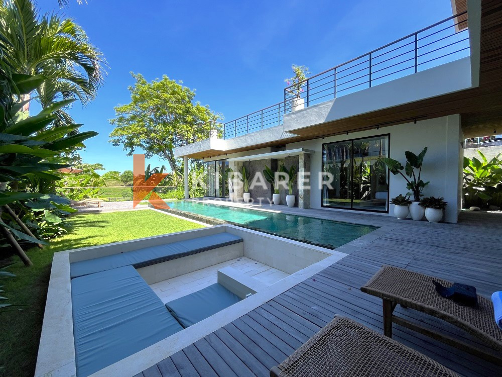 Brand New Three Bedrooms Closed Living Villa Situated In Tumbak Bayuh