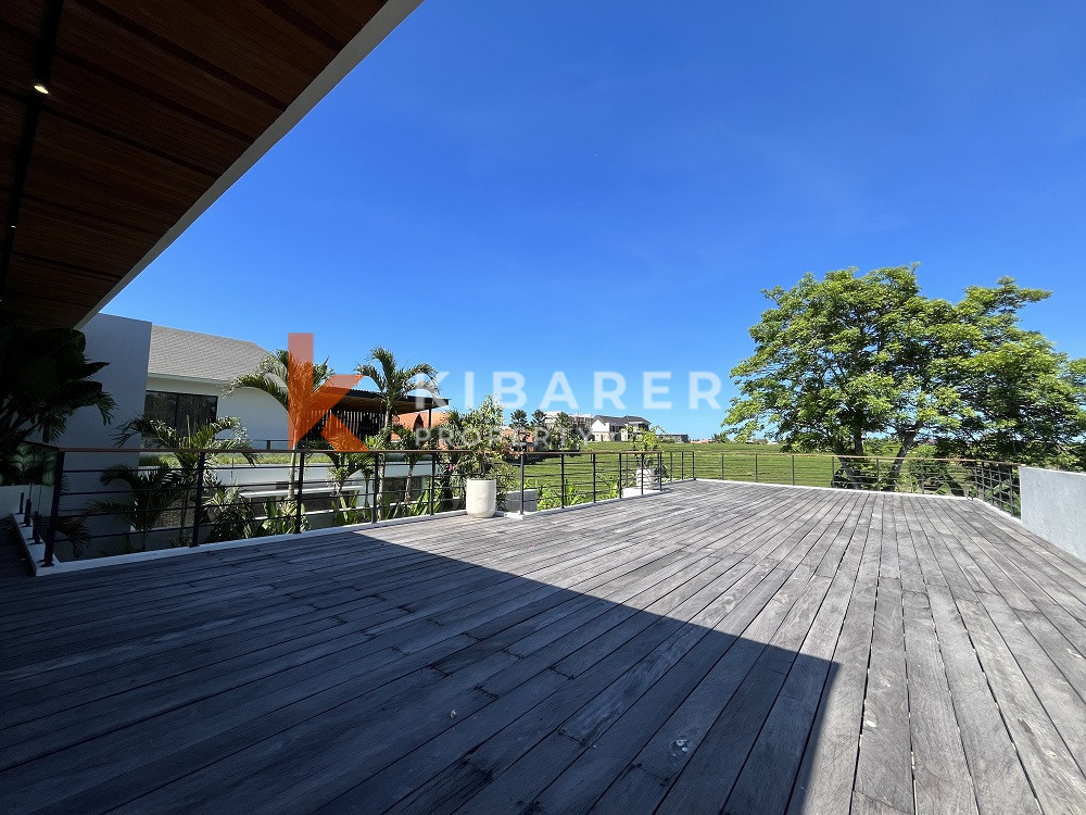 Brand New Three Bedrooms Closed Living Villa Situated In Tumbak Bayuh