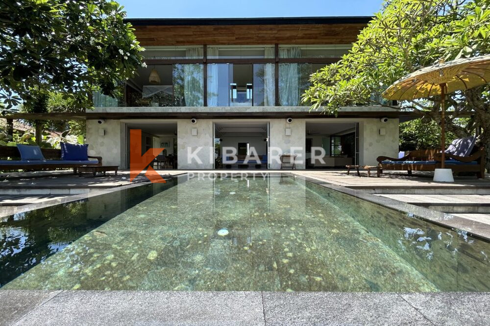 Luxurious Five Bedrooms Freehold Villa for Sale in Canggu