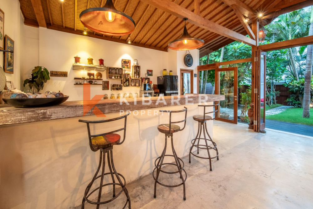 Tropical Comfort Three Bedroom Enclosed Living Villa in Kerobokan (Available on 1st May)