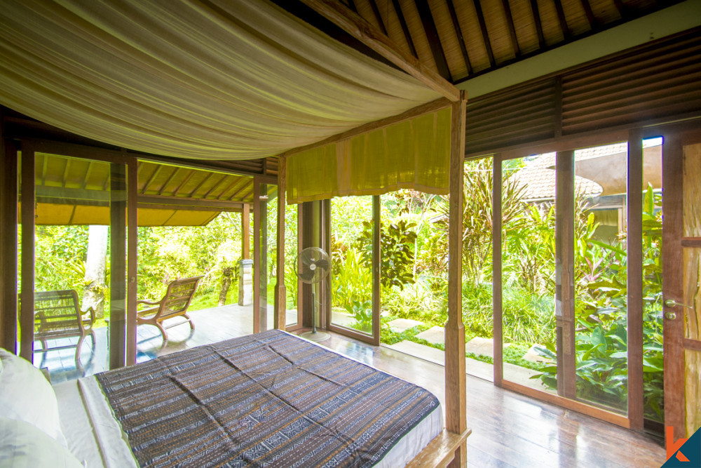 Property traditionnelle de deux chambres avec vue sur la jungle à Ubud
