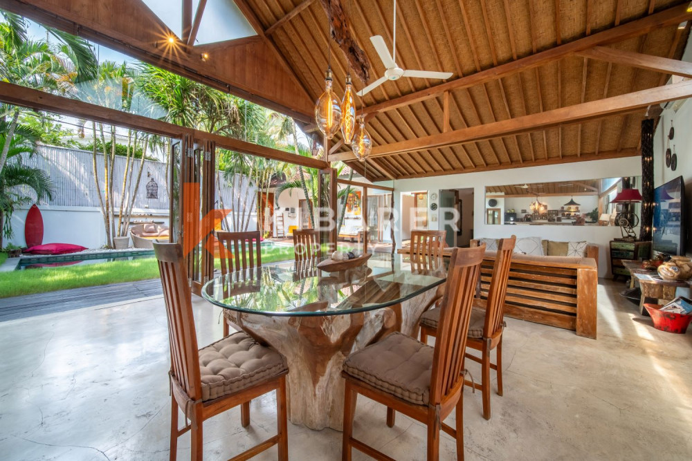 Tropical and Stunning Three Bedroom Enclosed Living Villa in Kerobokan (Available on 1st May)