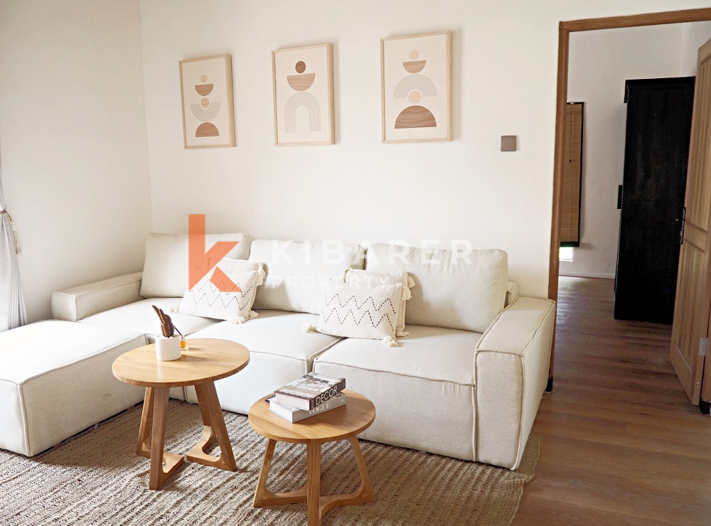 Mediterranean Style Four-Bedrooms Closed Living Villa In Berawa