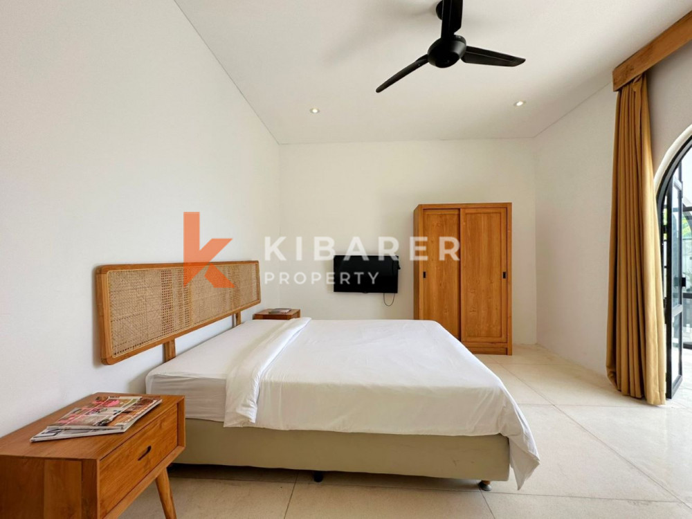 Stylish Three Bedroom Enclosed Living Villa with a Connecting Room in Padang Linjong (Available on May)