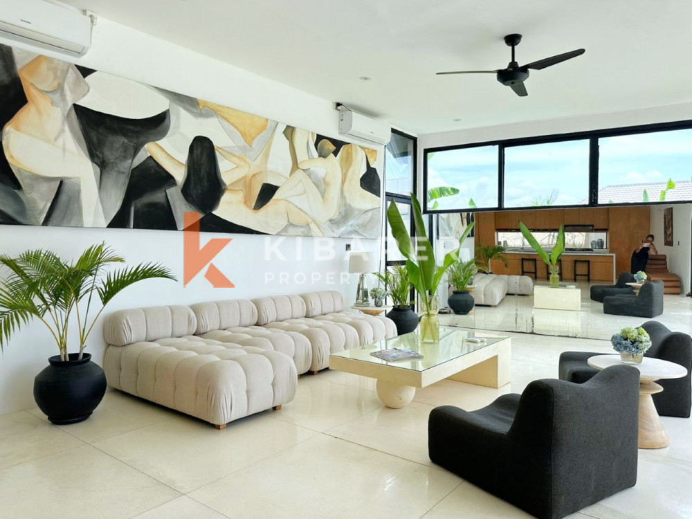 Stylish Three Bedroom Enclosed Living Villa with a Connecting Room in Padang Linjong (Available on May)