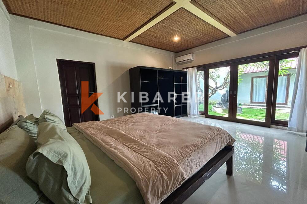 Beautiful Five Bedroom Open Living Room Villa Walking Distance To Sanur Beach