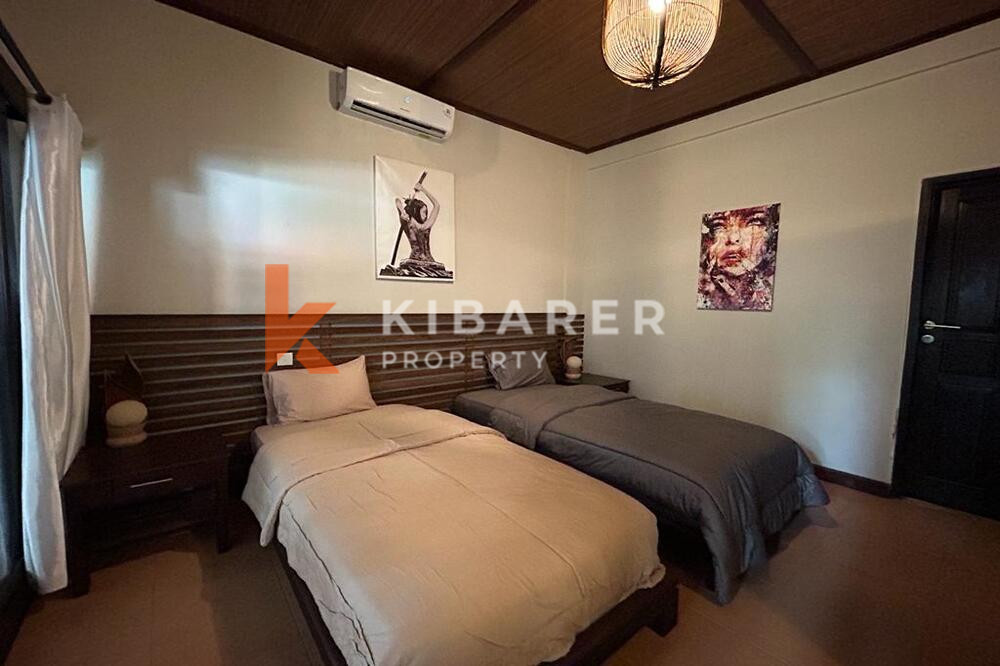 Beautiful Five Bedroom Open Living Room Villa Walking Distance To Sanur Beach