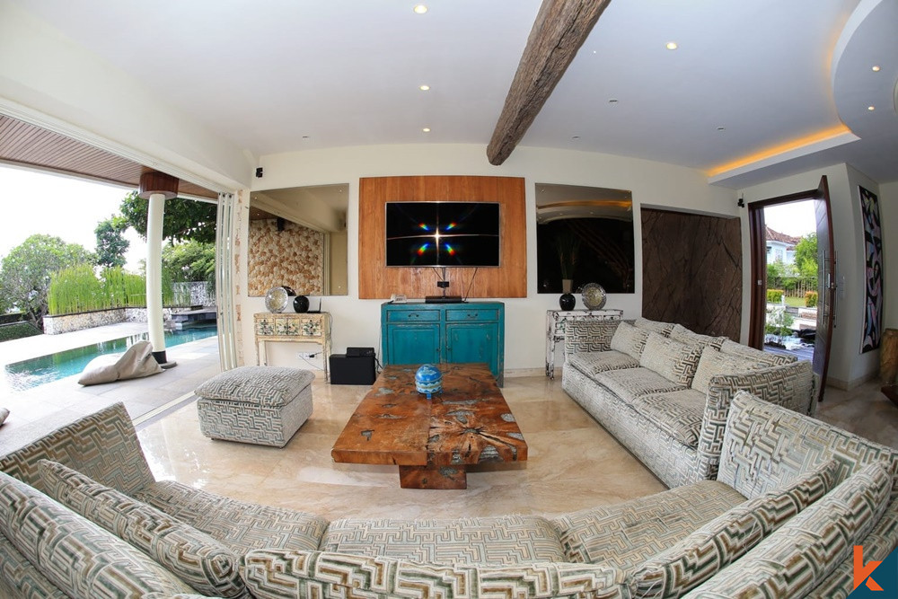 FOUR BEDROOM VILLA WITH STUNNING VIEW IN BUKIT FOR SALE