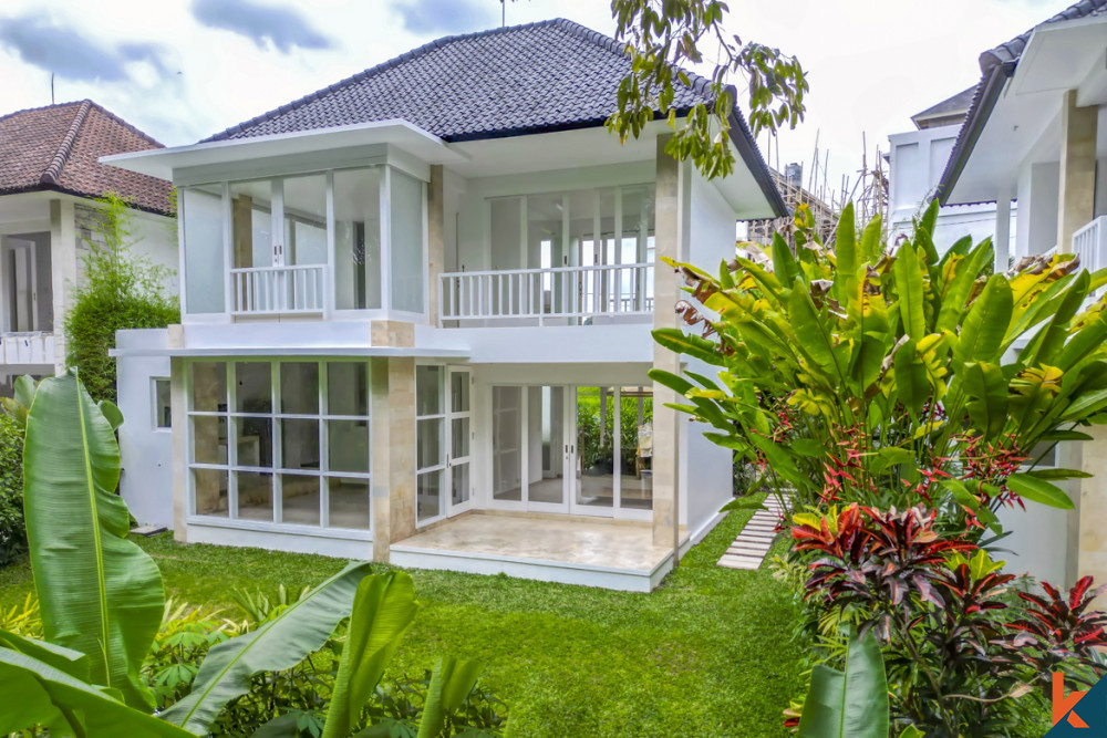 Three bedroom freshly renovated property with jungle views for lease