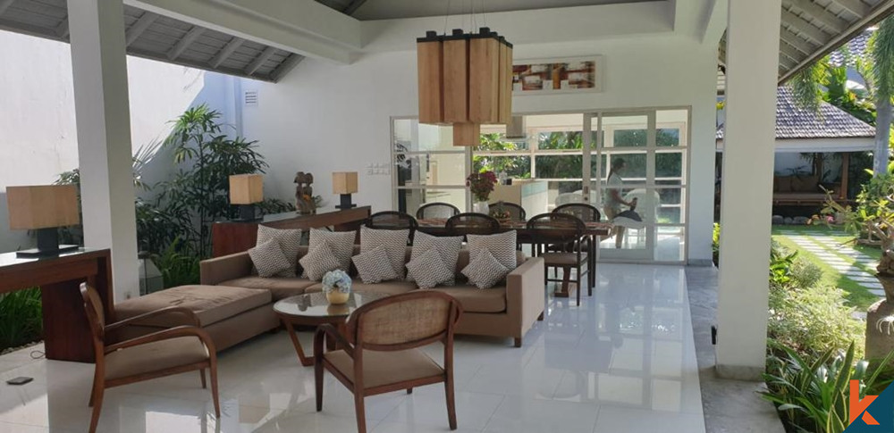 Villa de luxe de 2 chambres avec piscine à Seminyak à vendre