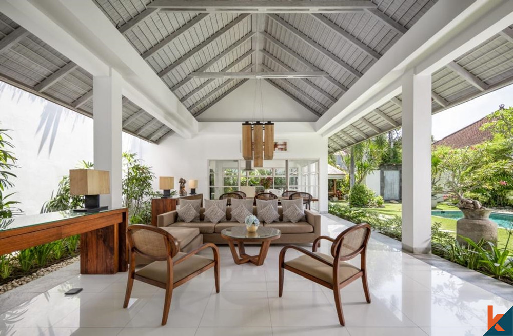 Villa de luxe de 2 chambres avec piscine à Seminyak à vendre