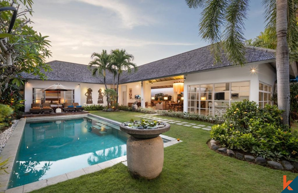 Villa de luxe de 2 chambres avec piscine à Seminyak à vendre