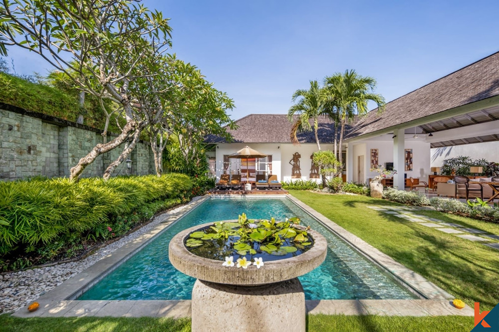 Villa de luxe de 2 chambres avec piscine à Seminyak à vendre