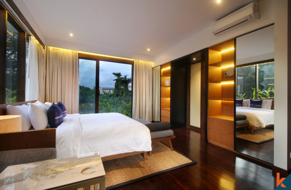 Nouvelle propriété moderne de quatre chambres à coucher à vendre à Berawa