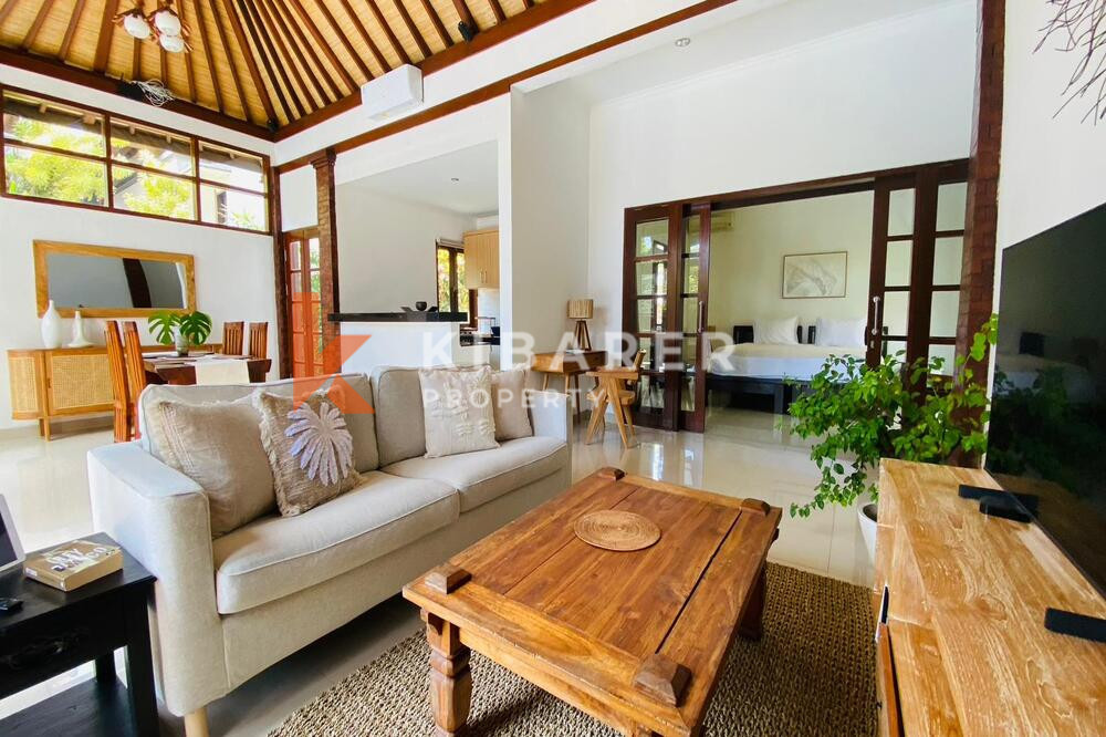 Villa confortable de deux chambres avec salon fermé située à Canggu