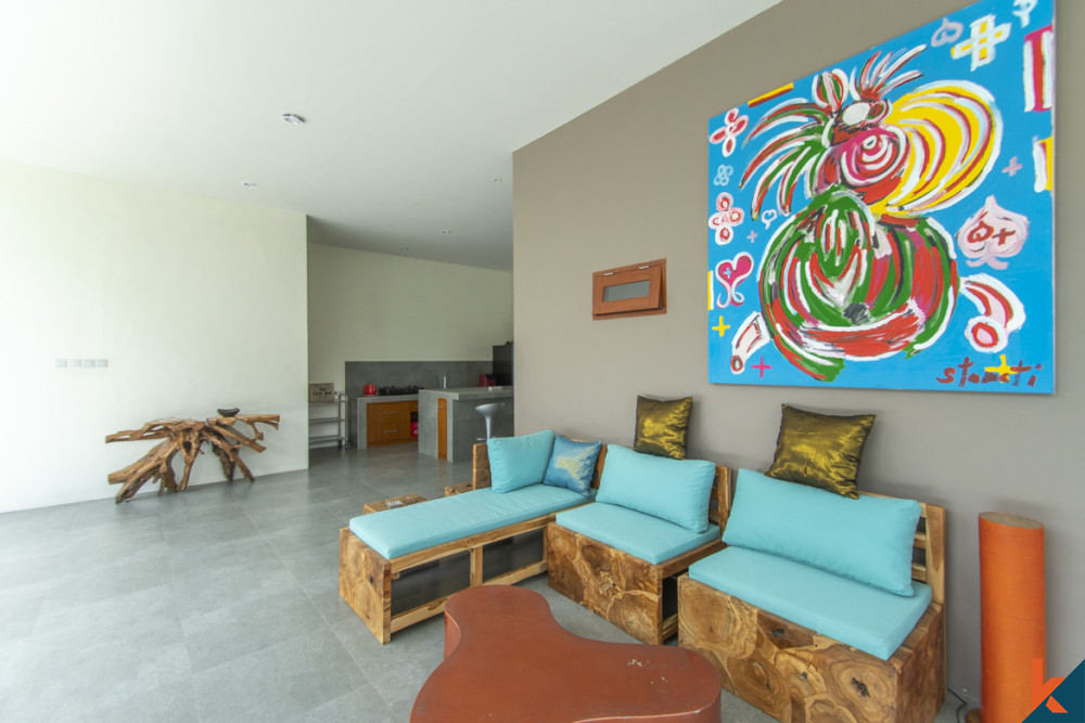 Vila tiga kamar tidur modern baru, berjalan kaki ke pantai