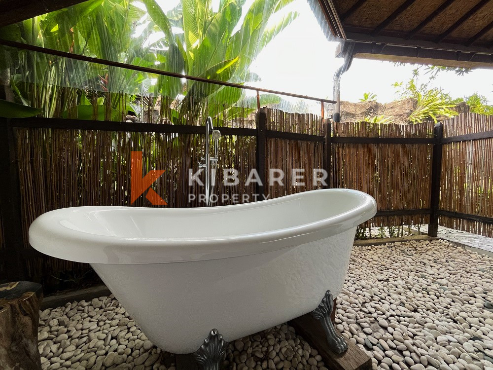 beautiful four bedroom enclosed living villa in center area of berawa canggu