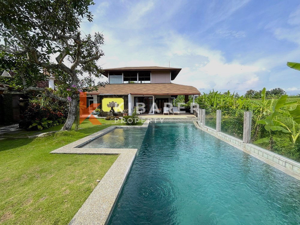 beautiful four bedroom enclosed living villa in center area of berawa canggu