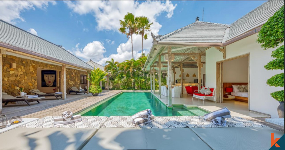 Villa de style a 4 chambres à vendre à Seminyak 