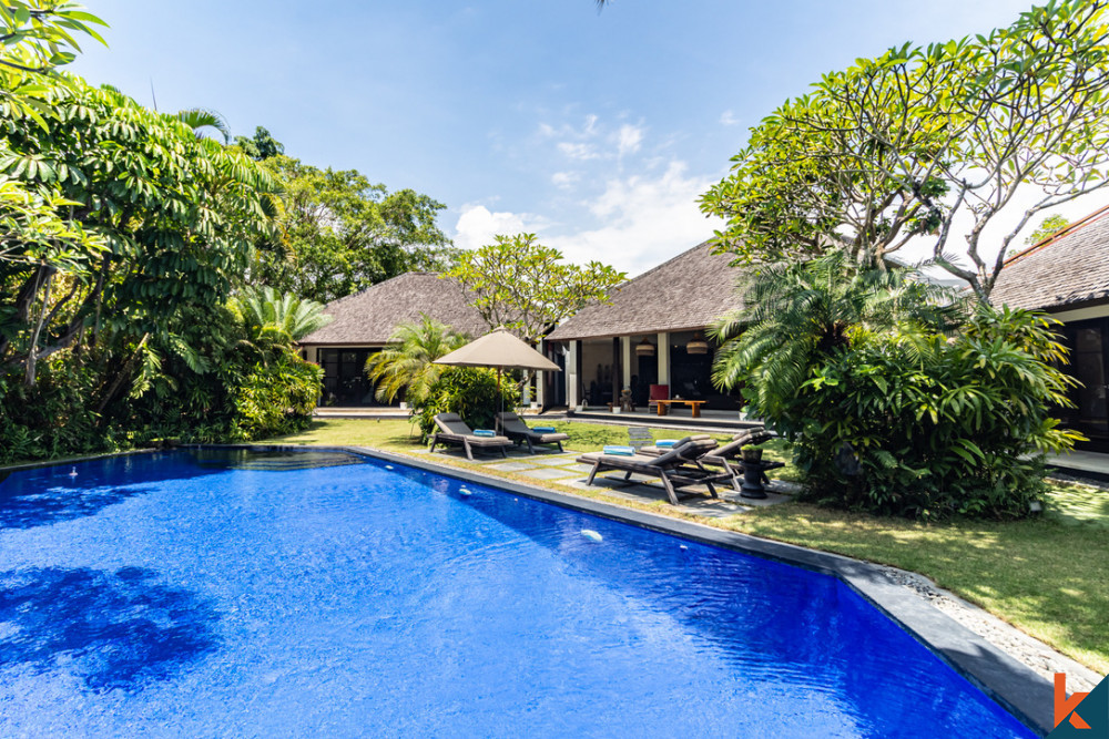 Luxurious Five Bedrooms Freehold Villa for Sale in Canggu