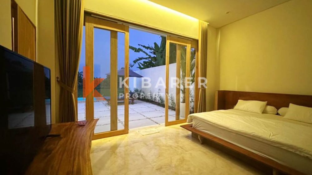 Villa semi-meublée de cinq chambres avec salon fermé et vue imprenable sur les rizières à Payangan