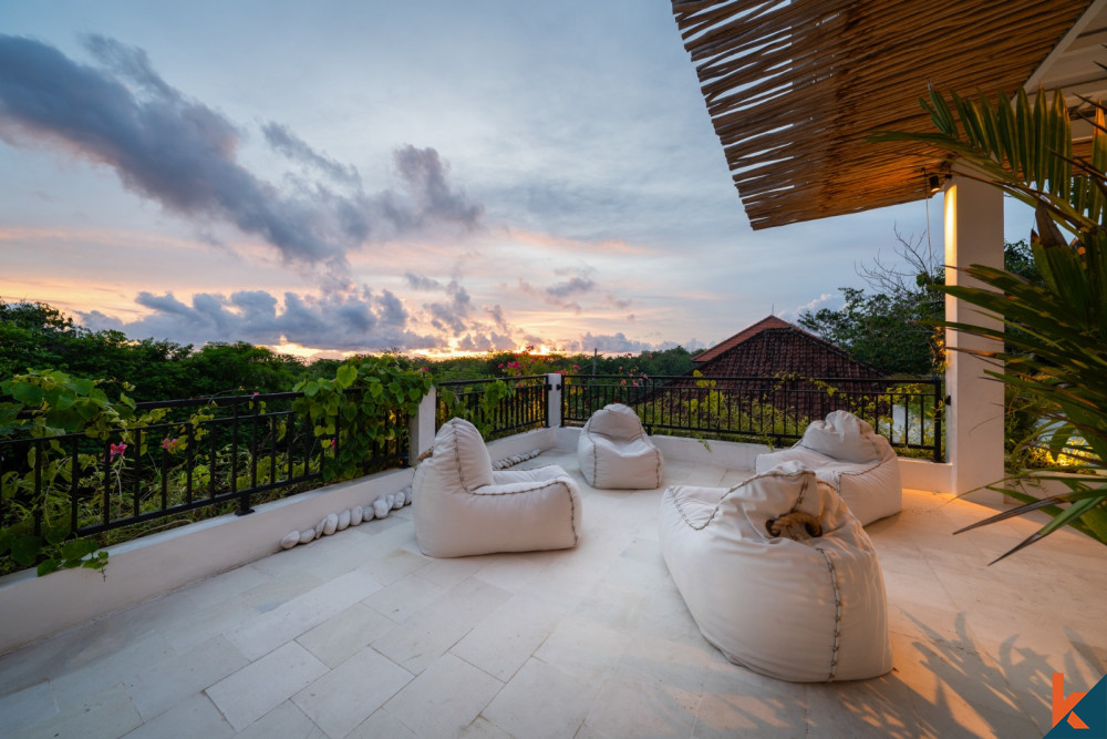 Nouvelle villa moderne de trois chambres sur plusieurs niveaux à louer à Uluwatu