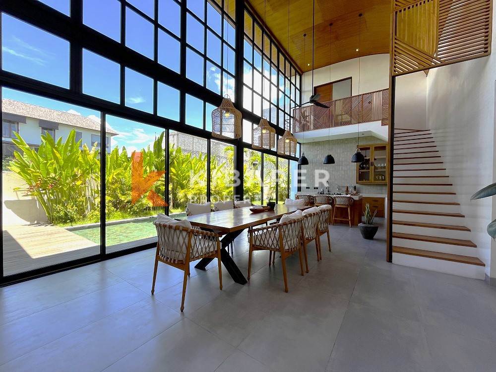 Desain Menakjubkan 3 Kamar Tidur Open Living Villa Terletak Di Cemagi