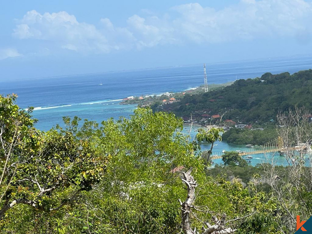 Tanah 12 Are yang Indah dengan pemandangan menakjubkan di Nusa Ceningan