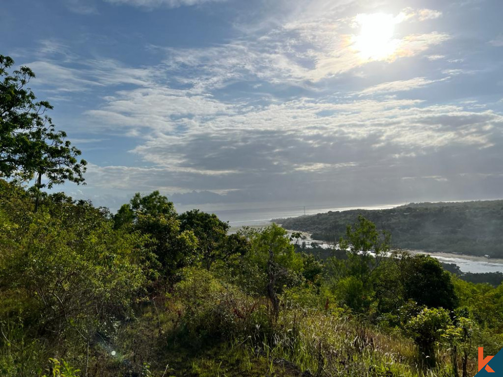 Magnifique Terrain de 12 Are avec vue imprenable à Nusa Ceningan