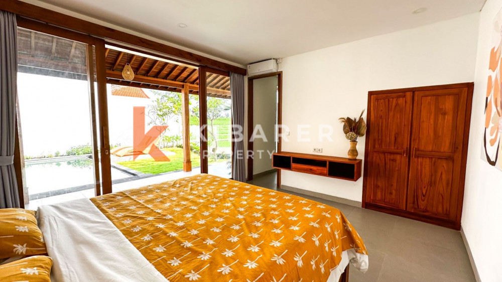 Two Bedrooms Enclosed Living Villa with Rice Field View in Seseh (Available on 17th April)