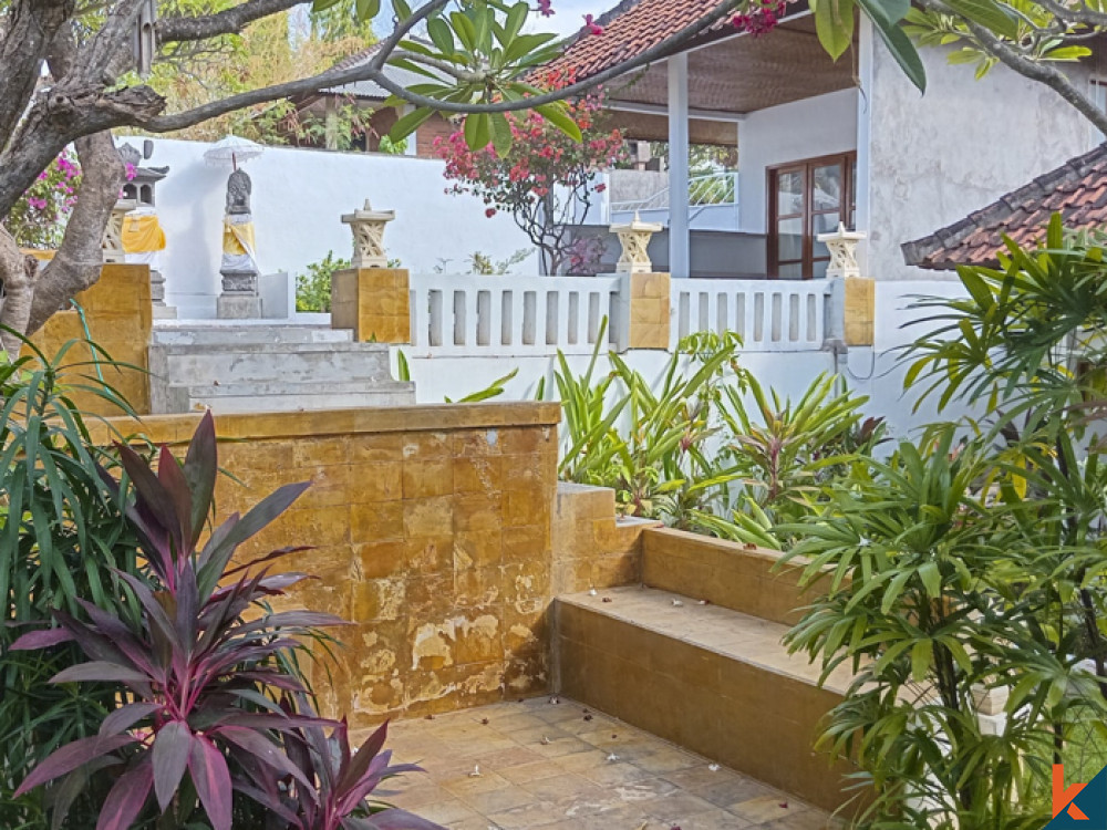 Properti investasi enam kamar tidur hak milik dijual di Singaraja - Lovina