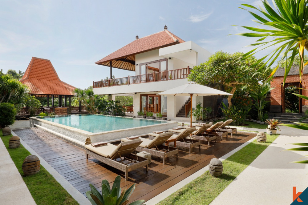 6-Bedroom Villa Retreat in Canggu