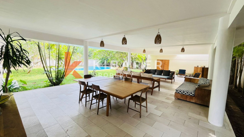 Beautiful Four Bedrooms Villa with Spacious Garden in Umalas