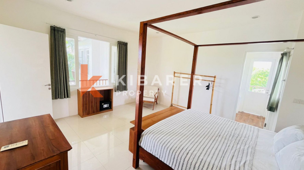 Beautiful Four Bedrooms Villa with Spacious Garden in Umalas