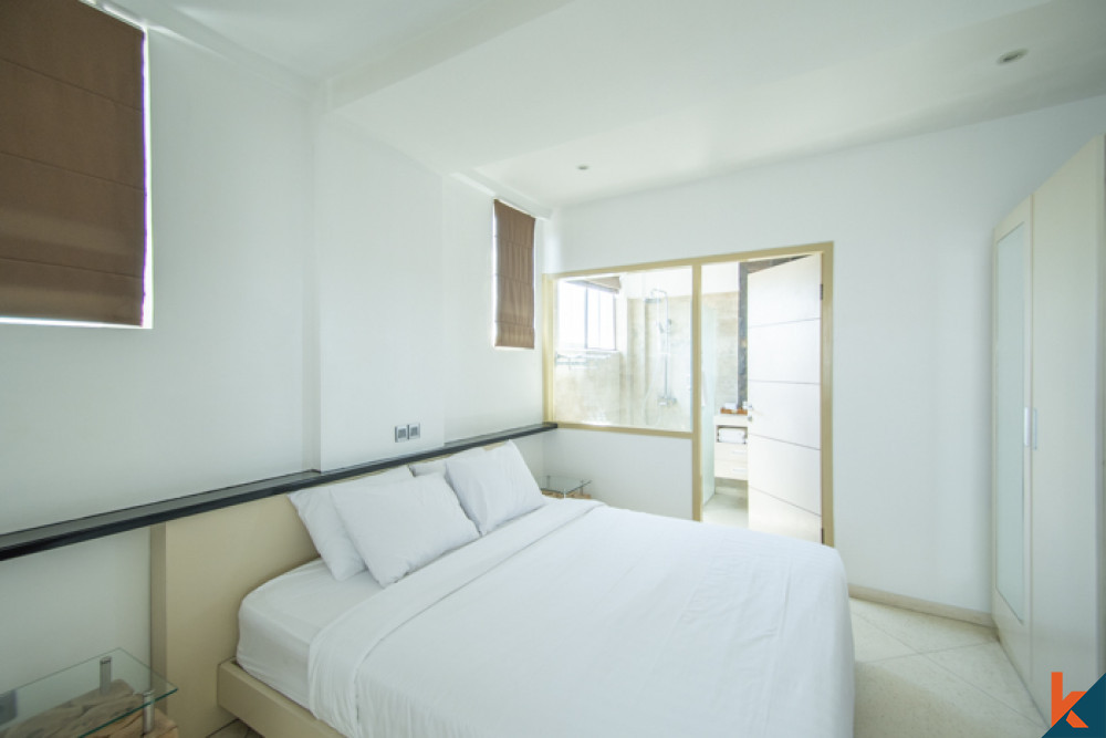 Apartemen sewa jangka panjang dua kamar tidur yang unik di pusat Seminyak