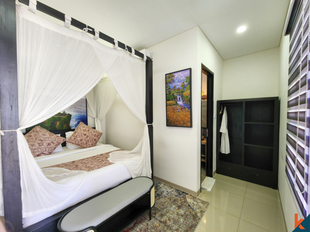 Posh four bedroom leasehold estate in Balangan