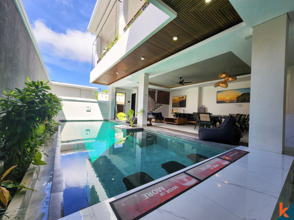 Posh four bedroom leasehold estate in Balangan