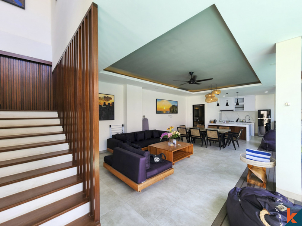 Posh four bedroom leasehold estate in Balangan