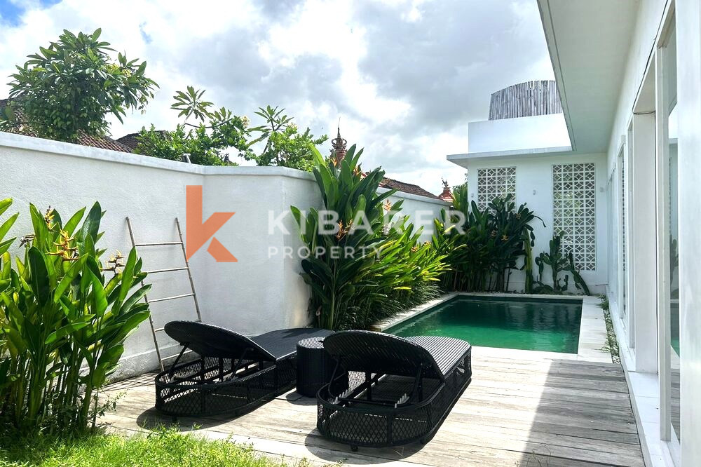 Stunning One Bedroom Enclosed Living Villa Situated in Pererenan