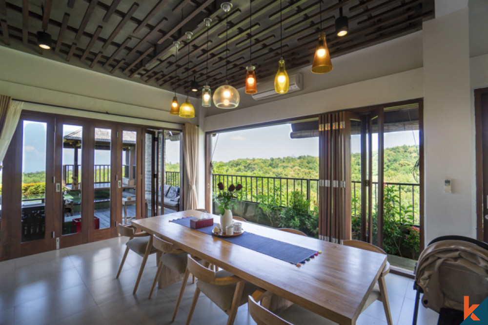 belle villa de six chambres en pleine propriété avec vue sur l'océan à Uluwatu