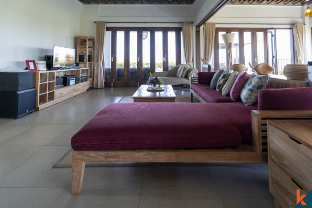 beautiful six bedroom freehold villa with ocean views in Uluwatu