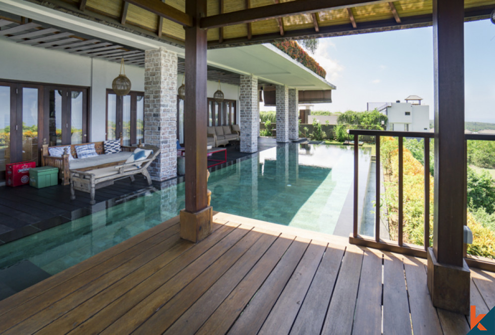 belle villa de six chambres en pleine propriété avec vue sur l'océan à Uluwatu