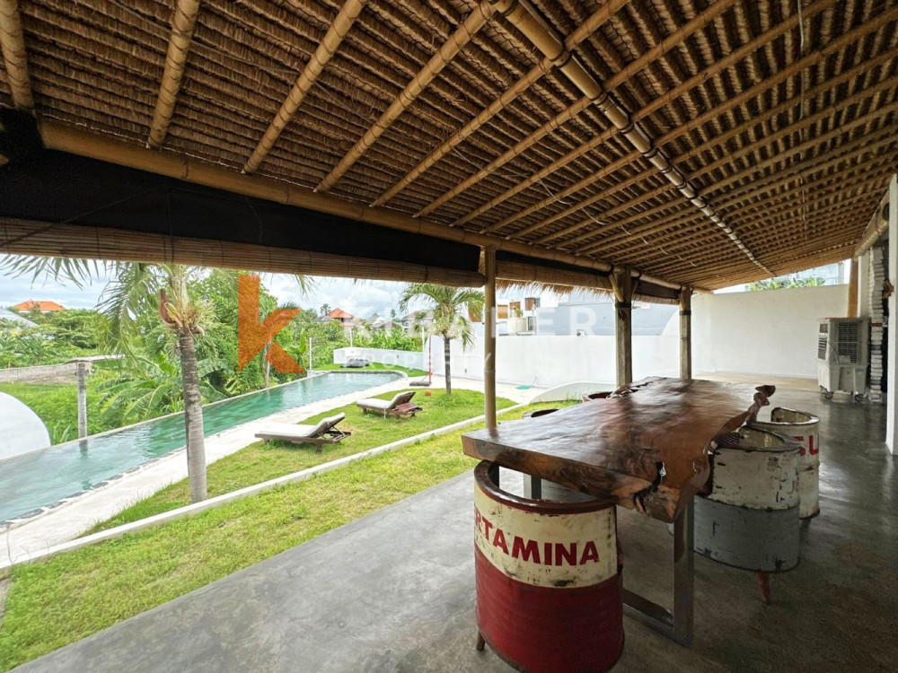 Belle villa de quatre chambres avec vue sur le riz et la rivière à Canggu